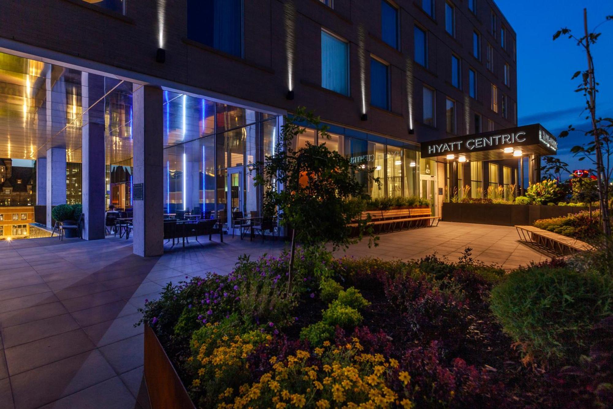 Hyatt Centric Montreal Hotel Bagian luar foto